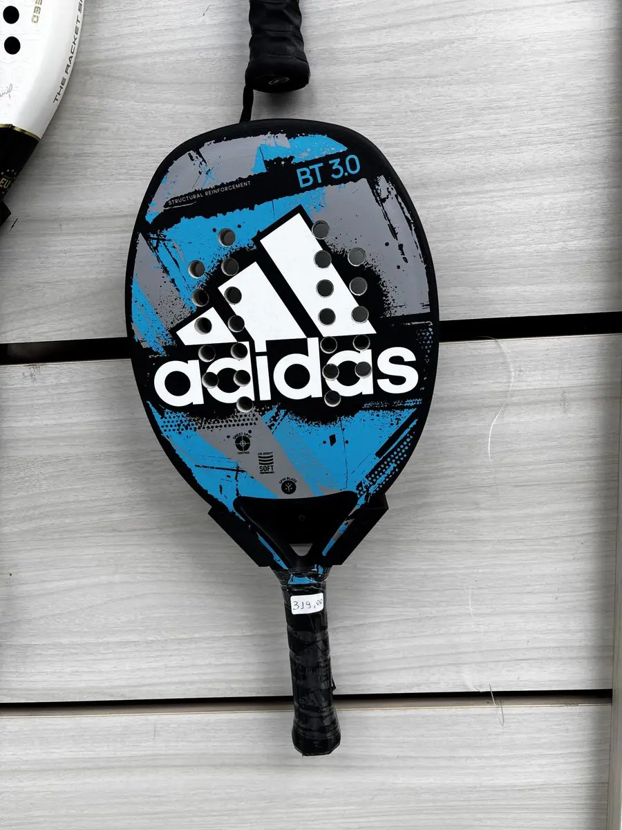 Foto: Raquete de beach tennis Adidas BT 3.0 Azul seminova