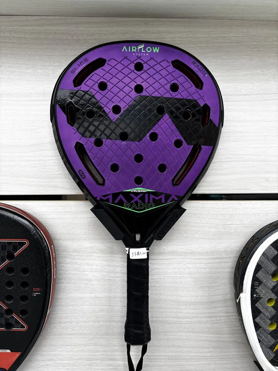 Foto: Raquete de padel Maxima Radio Airflow seminova