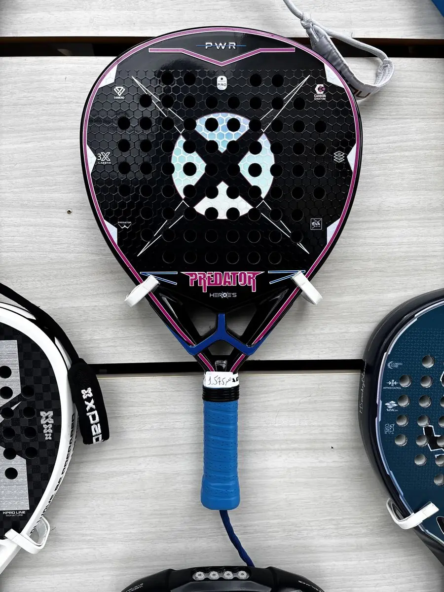 Foto: Raquete de padel Predator PWR Hybrid seminova