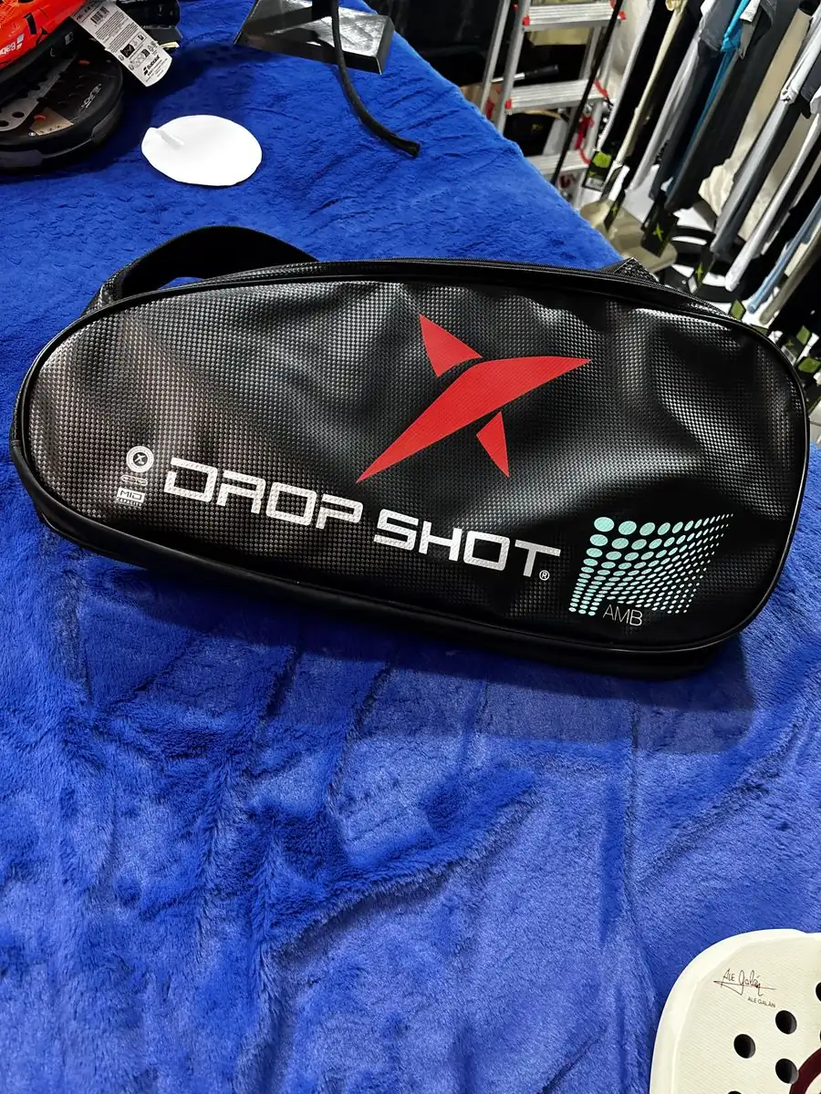 Foto: Raqueteira Drop Shot Preta